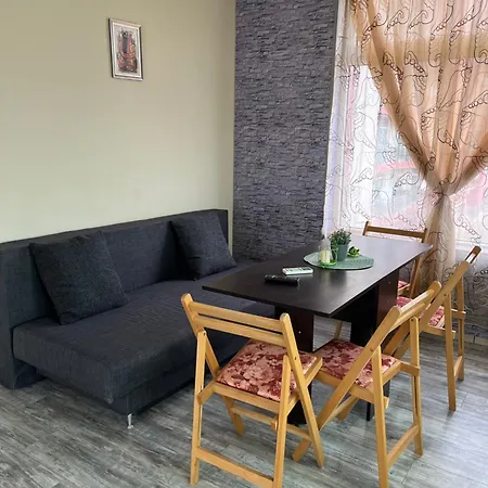 двустаен с басейн глобал Appartement Slantchev Briag
